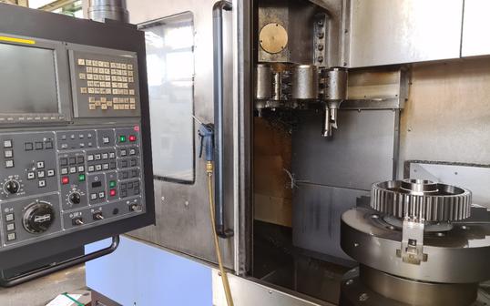 Tournage CNC sur un tour CNC Tournage CNC